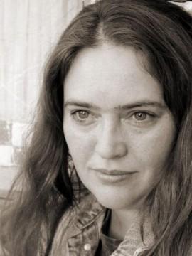 Article-era portrait of Kat McCarthy