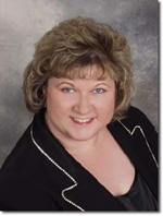 Article-era portrait of Lisa Wilber
