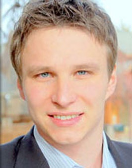 Article-era portrait of Dakota Rea