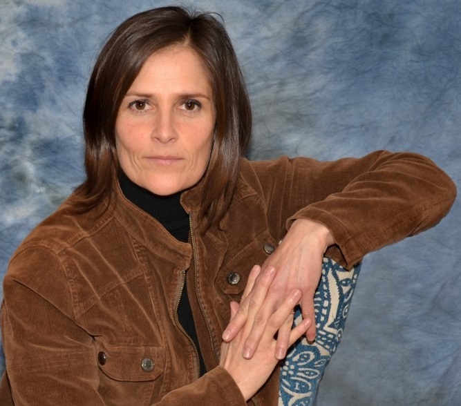 Article-era portrait of Deborah Neary