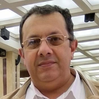 Article-era portrait of Daryoush Ashtari